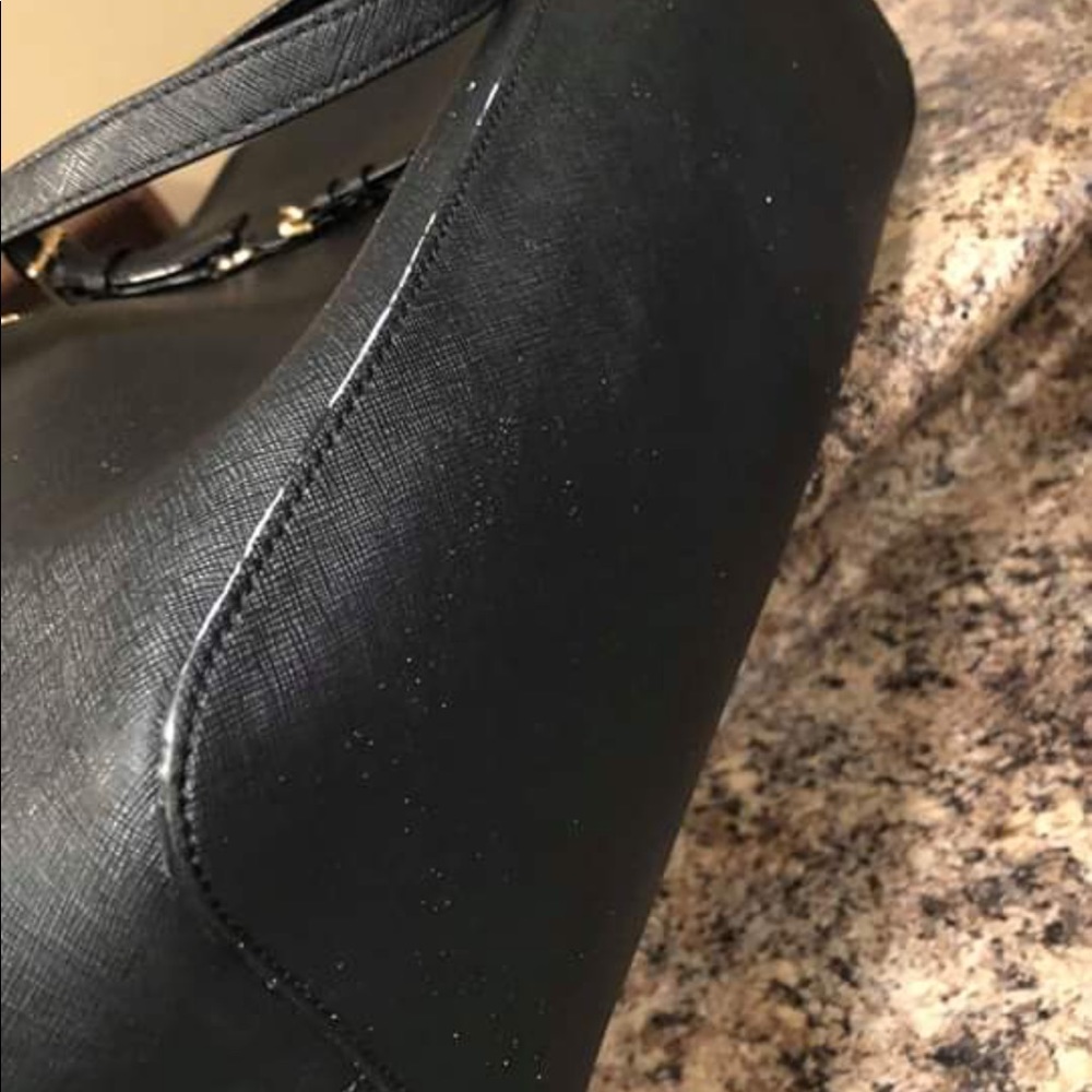 💥BEWARE OF💥 Seller Katie Flores - Picture 5 of 8